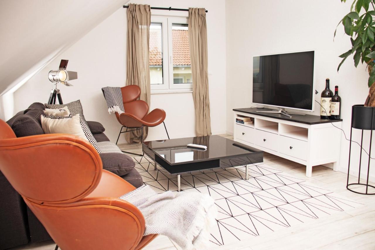 Blackncozy - Design Appartement Mit Boxspringbett Und Balkon Lorrach Exterior photo